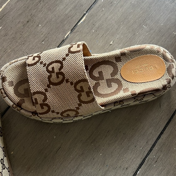 Gucci platform slide sandal - Picture 4 of 5